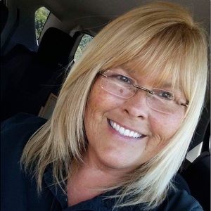 Meet your Posher, Shelly